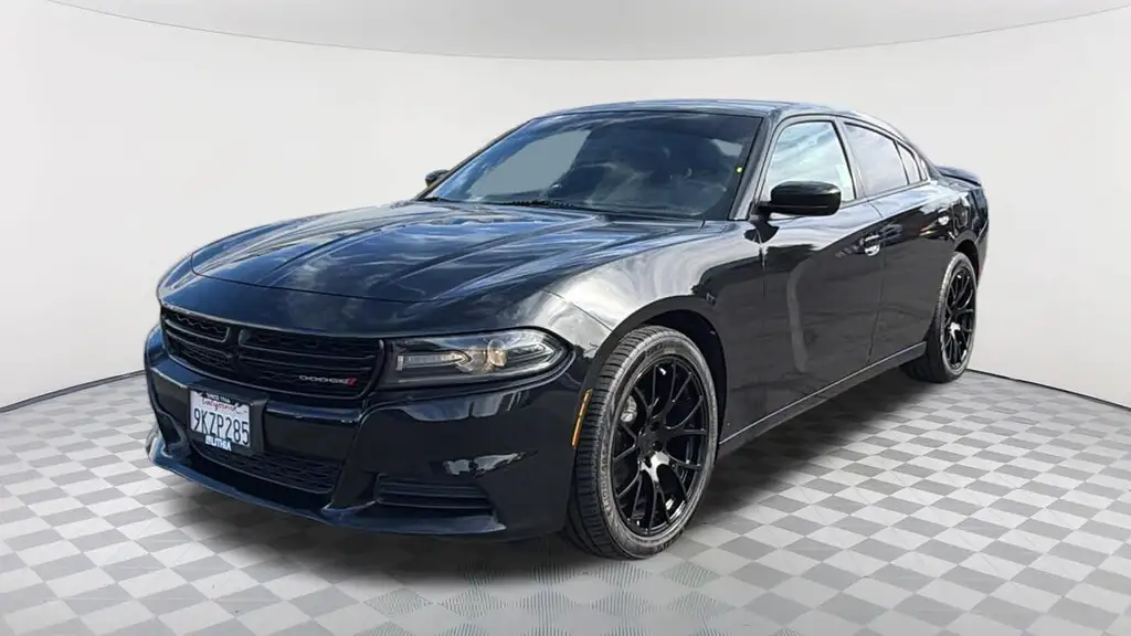 2020 Dodge Charger SXT photo 1