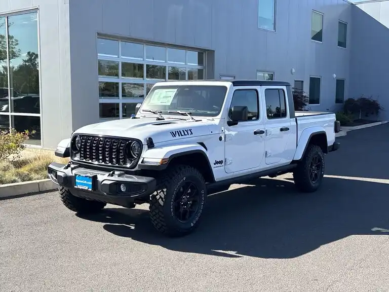 2026 Jeep Gladiator Willys Auto's photo