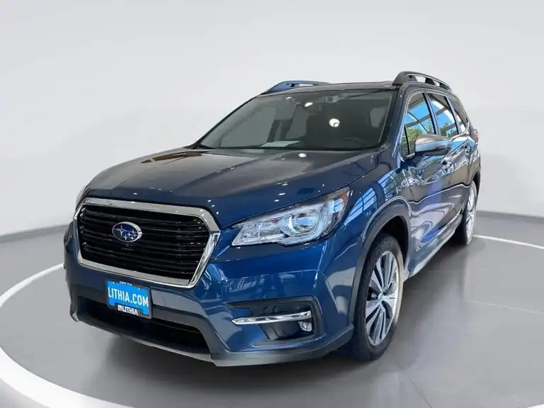 2022 Subaru Ascent Touring's photo