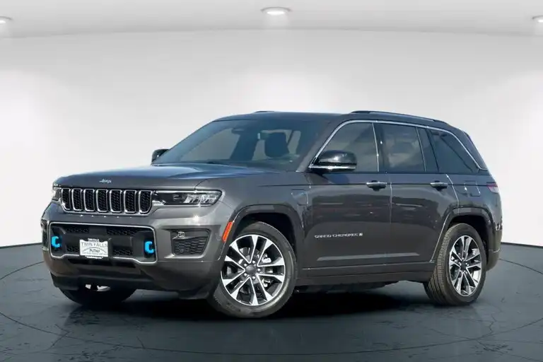 2022 Jeep Grand Cherokee Overland 4xe 4x4's photo