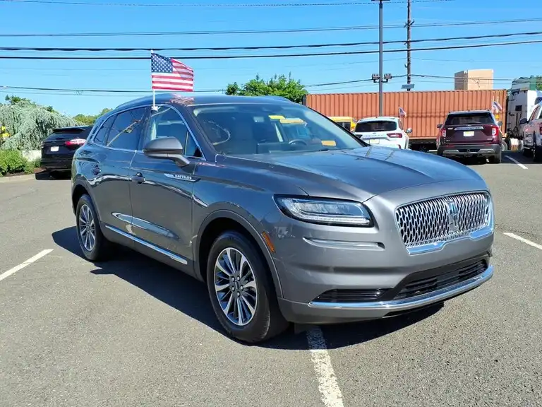 2023 Lincoln Nautilus FWD's photo
