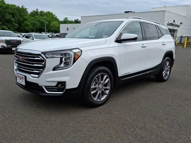 2023 GMC Terrain SLT AWD's photo