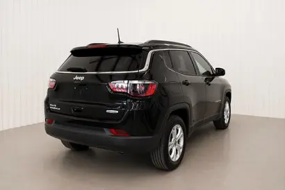 2025 Jeep Compass Latitude 4X4 photo 4