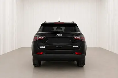 2025 Jeep Compass Latitude 4X4 photo 5