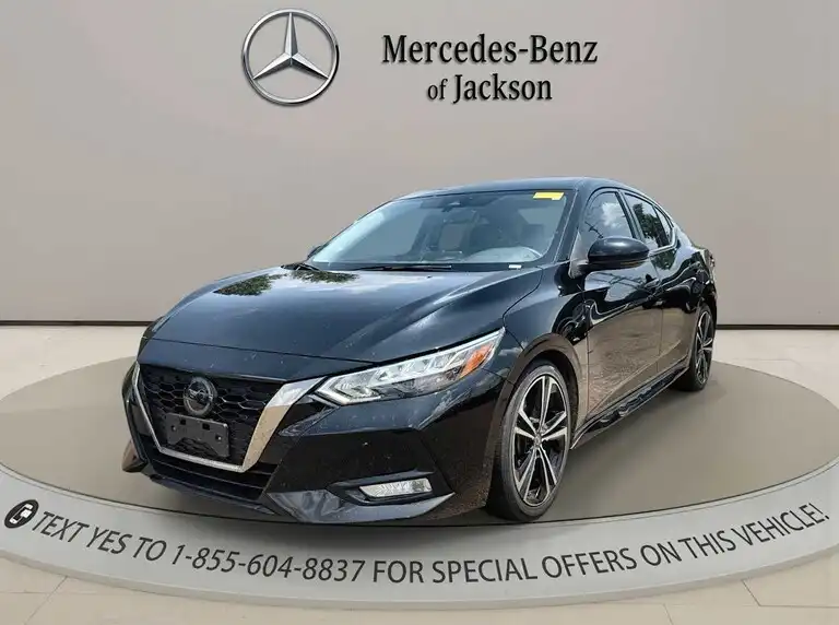 2023 Nissan Sentra SR CVT's photo