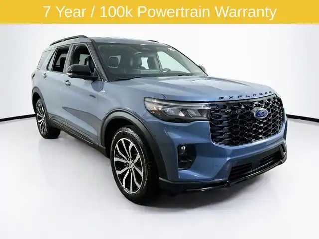 2026 Ford Explorer ST-Line 4WD's photo