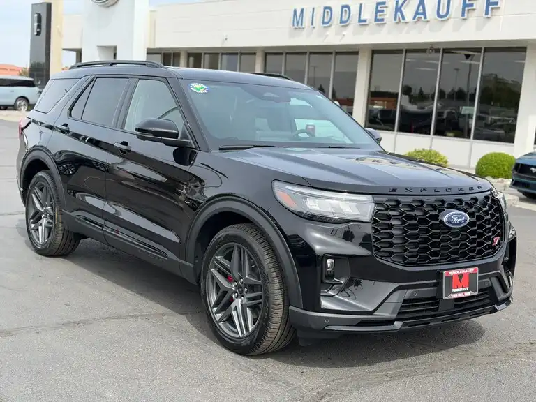 2026 Ford Explorer ST 4WD's photo