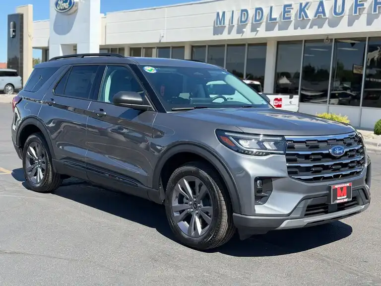 2026 Ford Explorer Active 4WD's photo