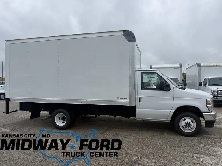 2027 Ford E-Series DRW E-350 Super Duty 158 in WB's photo