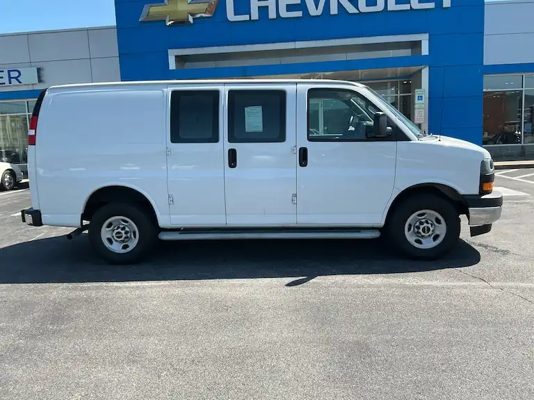 2024 GMC Savana 2500's photo