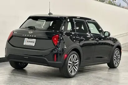 2026 MINI Hardtop undefined photo 4