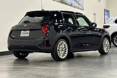 2026 MINI Hardtop Cooper S photo 4