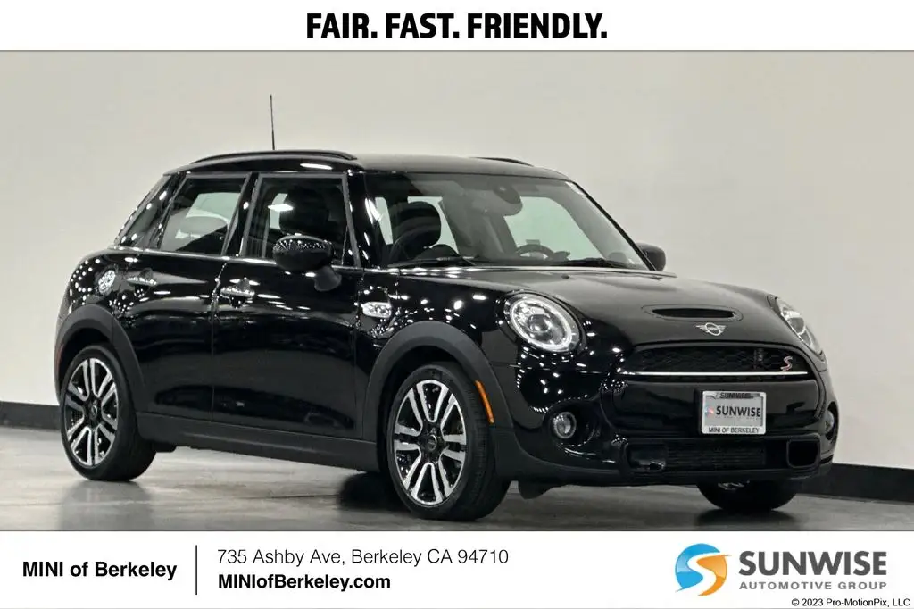 2020 MINI Hardtop Cooper S photo 1