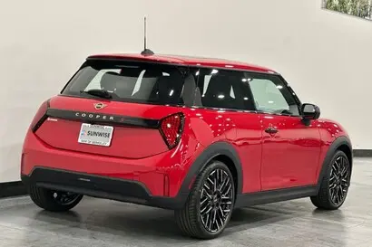 2026 MINI Hardtop Cooper S photo 4