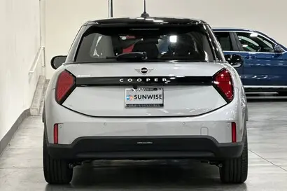 2026 MINI Hardtop undefined photo 5