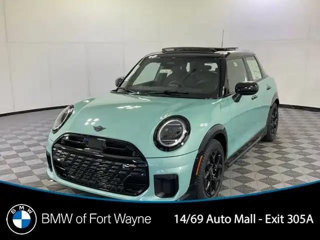 2026 MINI Hardtop Cooper S's photo