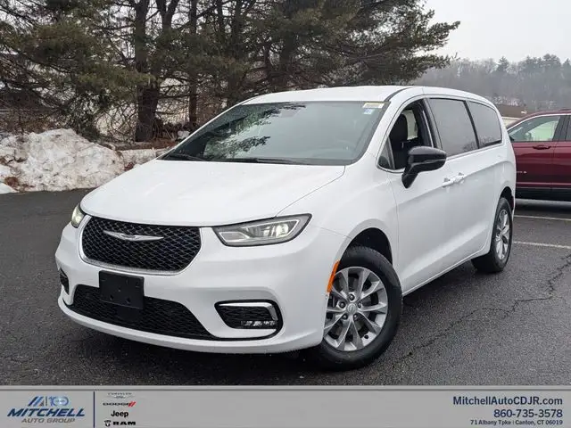 2026 Chrysler Pacifica Select AWD photo 1