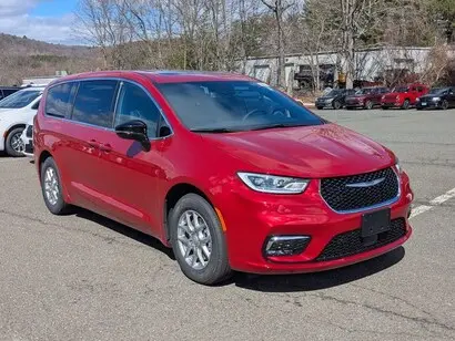 2026 Chrysler Pacifica Select photo 3