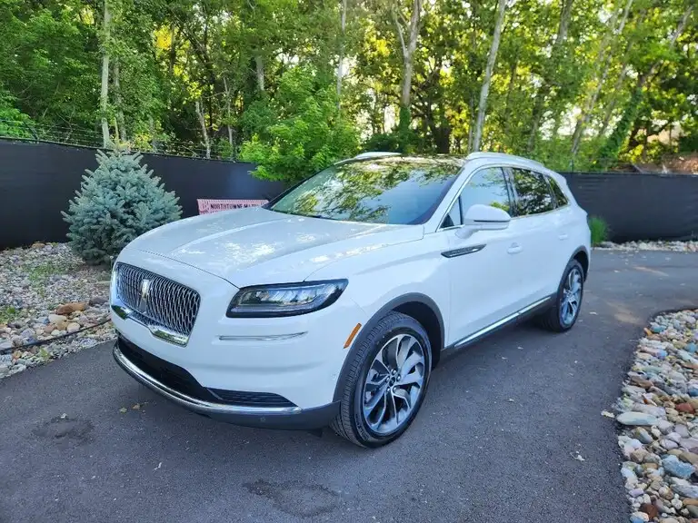 2022 Lincoln Nautilus Reserve AWD's photo