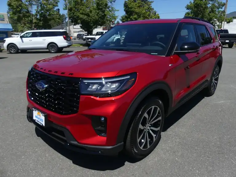 2026 Ford Explorer ST-LINE 4WD's photo