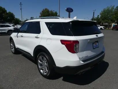 2020 Ford Explorer Platinum 4WD photo 3