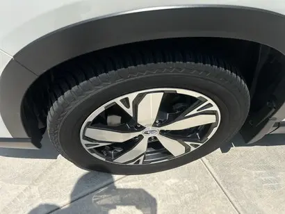 2020 Subaru Forester Touring photo 5