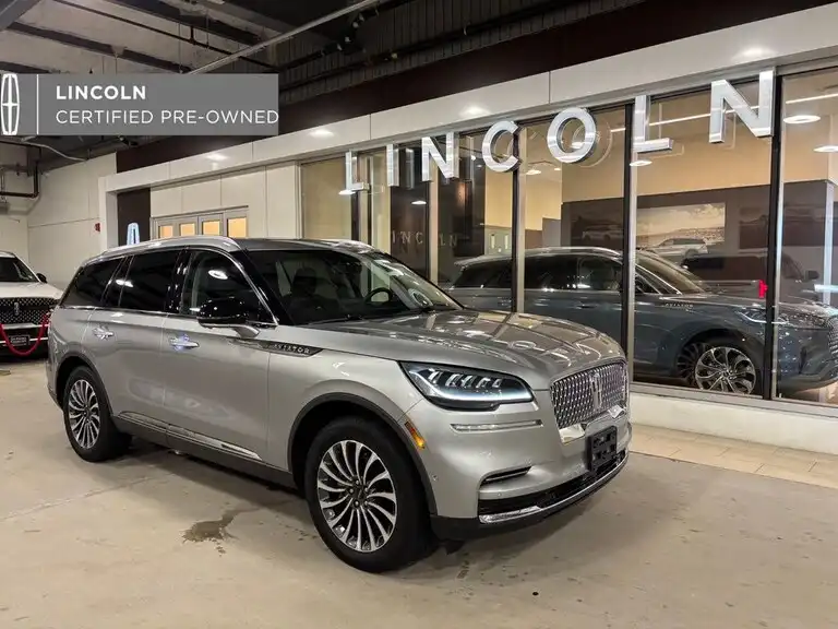 2023 Lincoln Aviator Reserve AWD's photo
