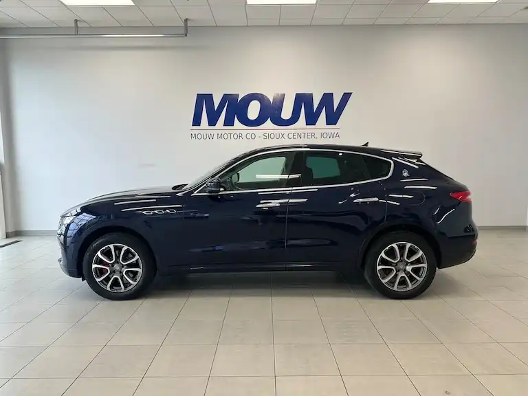 2019 Maserati Levante Levante's photo