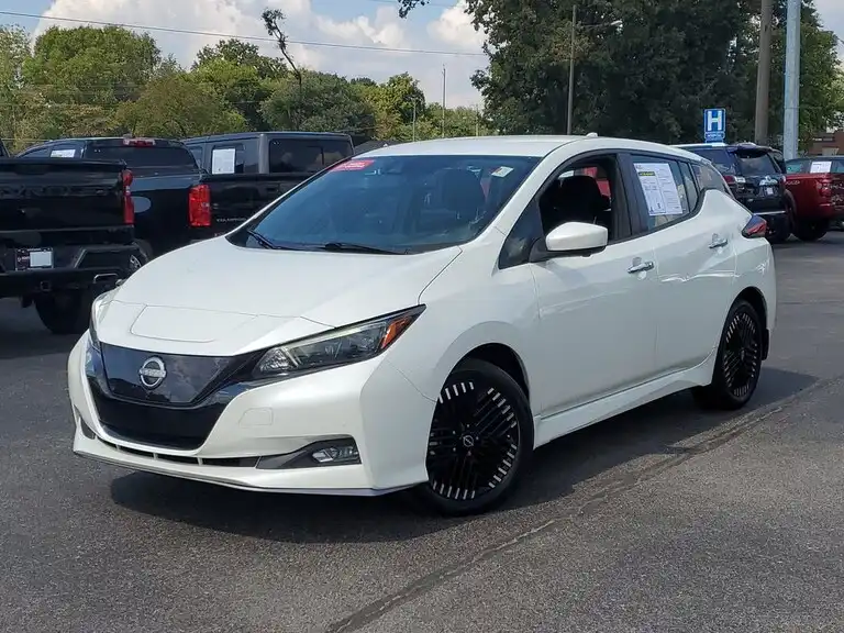 2024 Nissan Leaf SV Plus's photo
