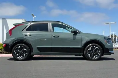 2026 Kia Niro Wind EV photo 3