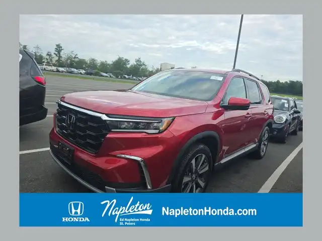 2025 Honda Pilot Touring AWD's photo