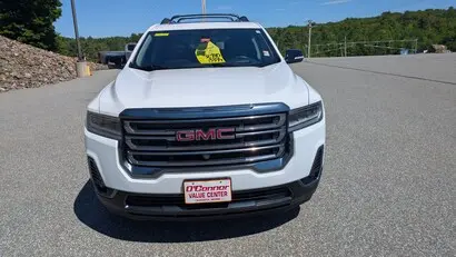 2023 GMC Acadia AT4 AWD photo 3