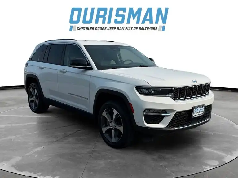 2023 Jeep Grand Cherokee 4xe 4x4's photo