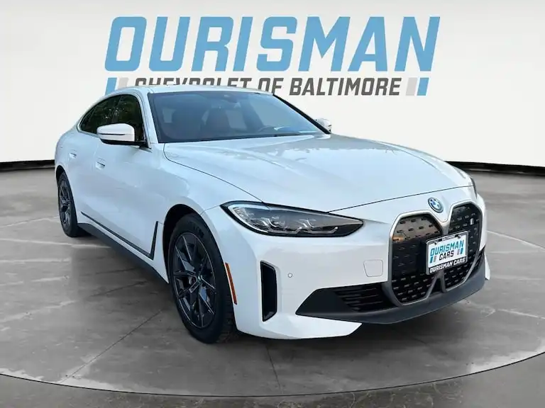 2023 BMW i4 eDrive35's photo