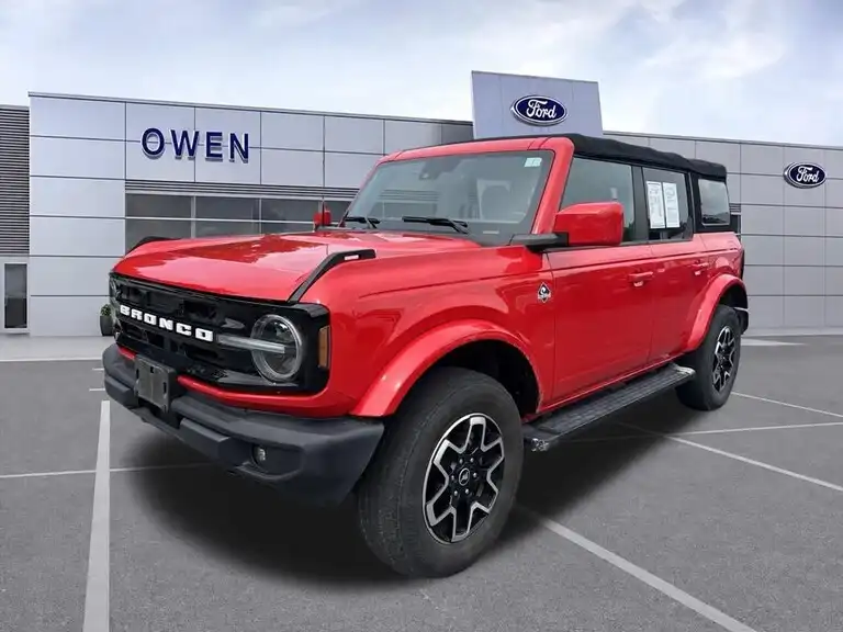 2022 Ford Bronco Outer Banks 4WD's photo