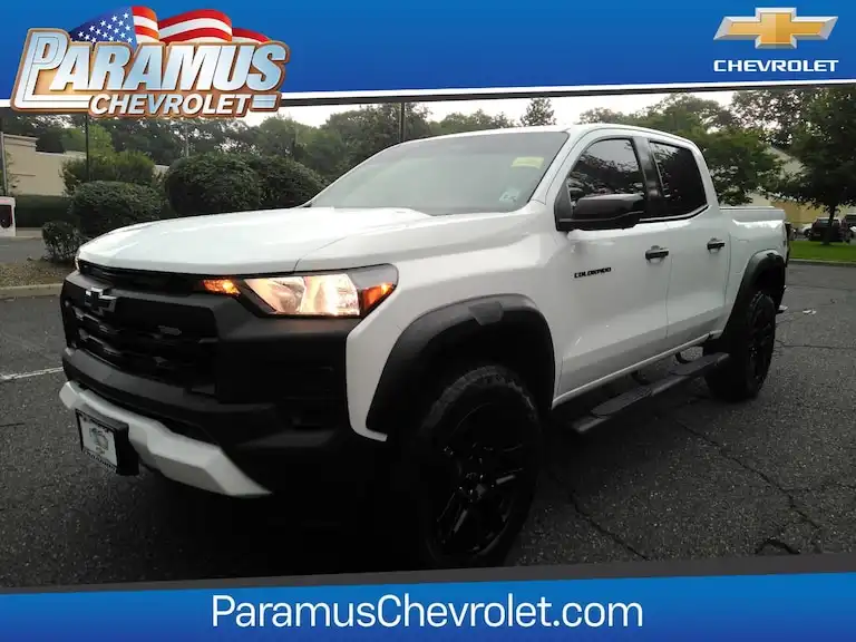 2023 Chevrolet Colorado 4WD Trail Boss Crew Cab Short Box's photo