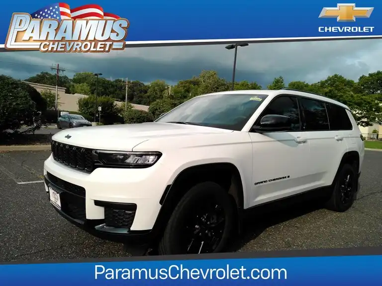2025 Jeep Grand Cherokee L Altitude X 4x4's photo