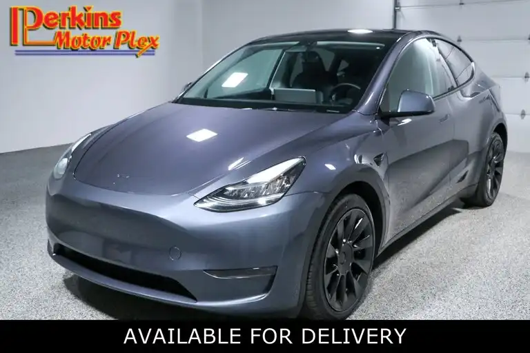 2023 Tesla Model Y Long Range Dual Motor All-Wheel Drive's photo