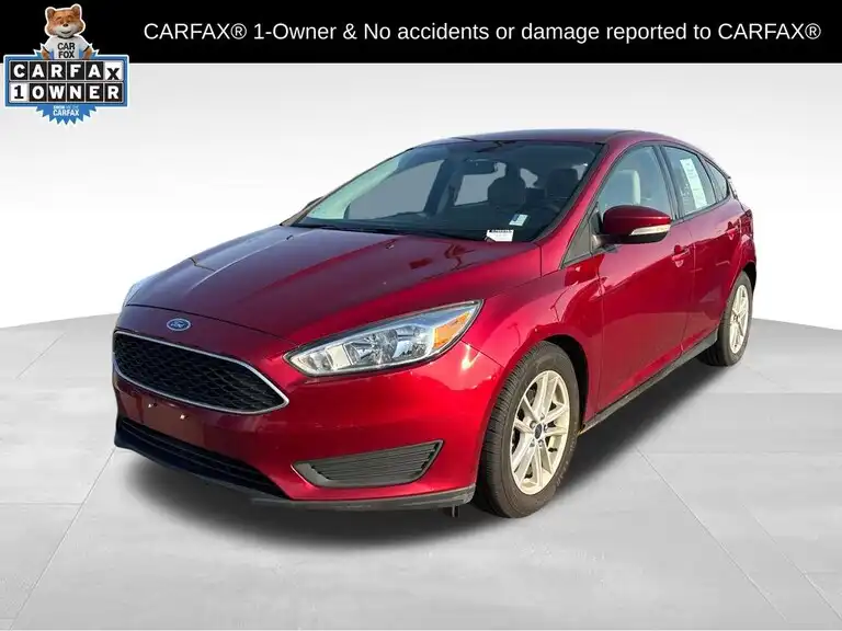 2015 Ford Focus 5 Door Hatch SE's photo