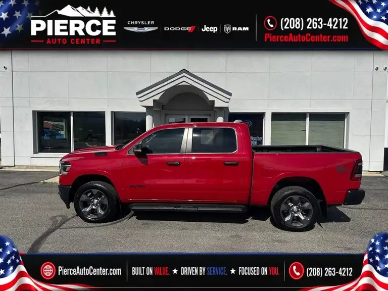 2022 RAM 1500 Big Horn/Lone Star 4x4 Crew Cab 5'7's photo
