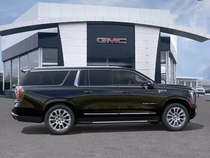 2026 GMC Yukon Denali AWD photo 5