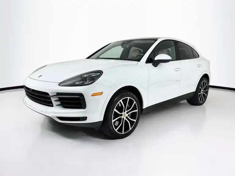 2021 Porsche Cayenne S's photo