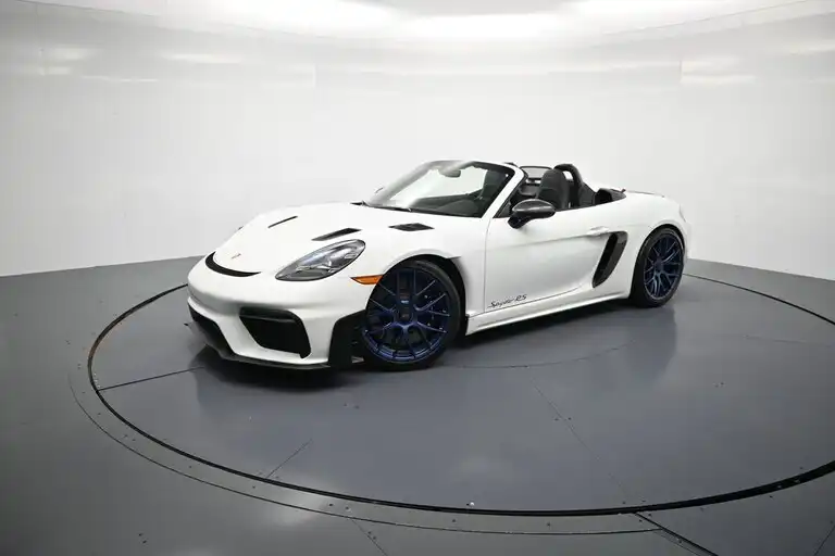 2025 Porsche 718 Spyder RS's photo