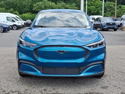 2026 Ford Mustang-Mach-e Select photo 2
