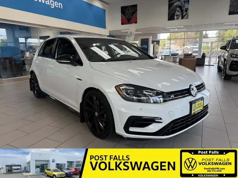 2019 Volkswagen Golf R w/DCC & Navigation 4-door DSG's photo