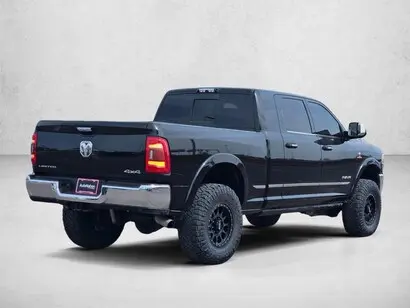2019 RAM 3500 Limited 4X4 Mega Cab photo 5