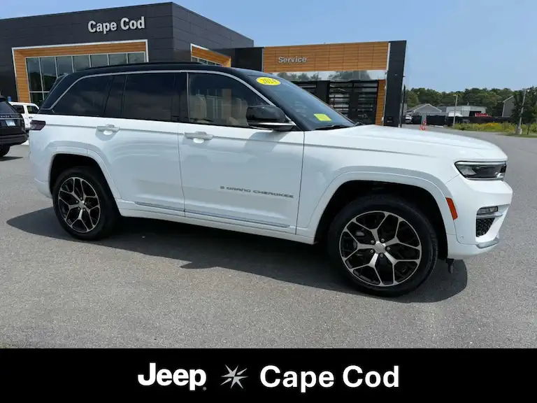 2024 Jeep Grand Cherokee Summit Reserve 4x4's photo