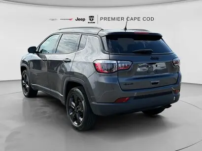 2021 Jeep Compass Altitude 4WD photo 5