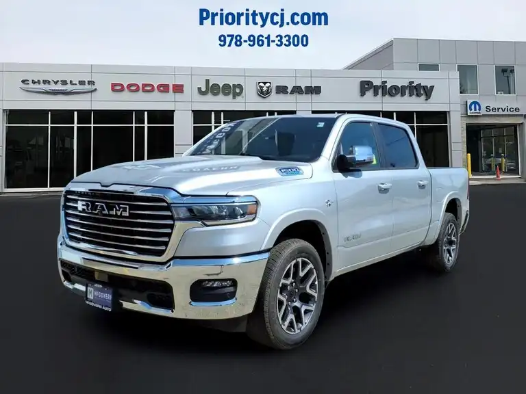 2026 RAM 1500 Laramie 4x4 Crew Cab 5'7's photo