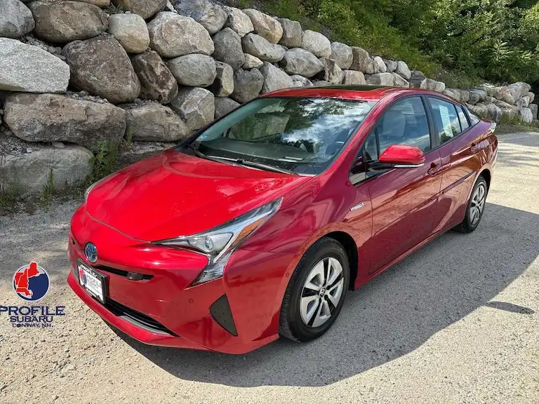 2018 Toyota Prius Four's photo